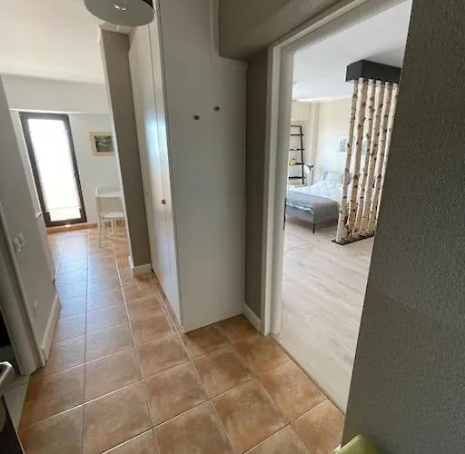 Stylish - Piata Alba Iulia بوخارست